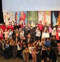 Yalçın Başkan'dan eğlenceli  karne hediyesi