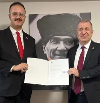 Zafer Partisi Melikgazi İlçe Yönetimi Toplu İstifa etti