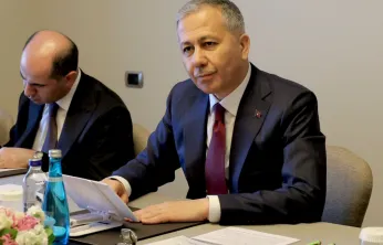 '1 yılda 578 bin Suriyelinin ülkesine döndü'