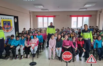 255 öğrenciye trafik güvenliği eğitimi