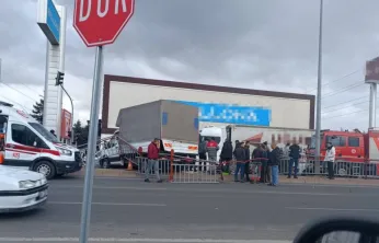 4 aracın karıştığı kazada 3 hafif yaralı