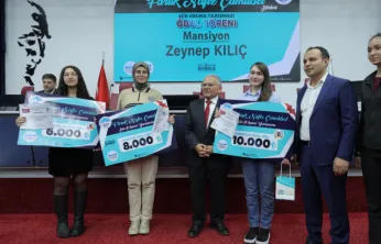 582 Gencin Katıldığı Şiir Okuma Yarışması'nın Ödülleri Verildi