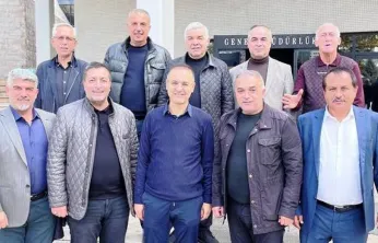 AK Parti Kocasinan Kurucu Teşkilatı, eski Başkan Bekir Yıldız'ı ziyaret etti