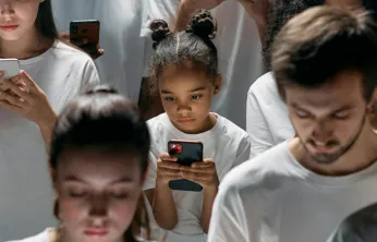 Akıllı telefon bağımlılığı yayılıyor: Her 10 kişiden 6'sı telefonsuz yapamıyor