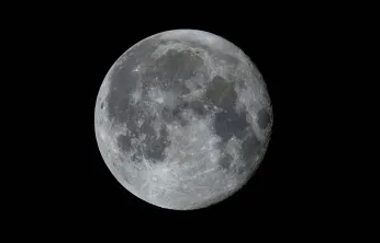 Ay en parlak haliyle sahnede: Bu gece süper ay gökyüzünü aydınlatacak