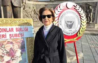Ayşe Uzunlu, 'Türk kadını siyasi hayatta hak ettiği yerde değil'