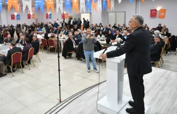 Başkan Büyükkılıç, Ak Parti Danışma Meclisi'nde icraatlarını anlattı