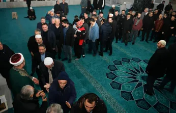 Başkan Büyükkılıç, sabah namazında vatandaşlarla buluştu