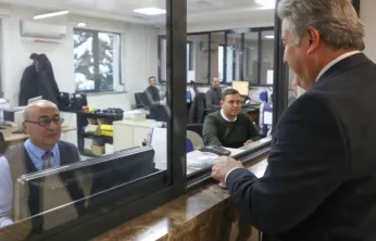 Başkan Palancıoğlu, veznede vergisini ödedi