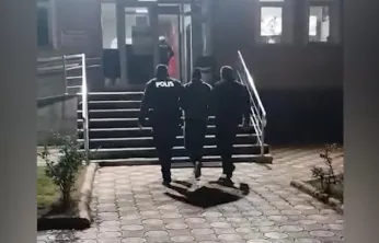 Becen Mahallesi'nde tabancayla havaya ateş eden 18 yaşındaki genç yakalandı