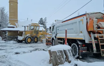 Bu Gece 72 Mahallenin daha yolu açıldı