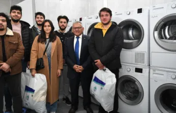 Büyükşehir, 11 bin üniversitelinin kirli çamaşırını temizledi