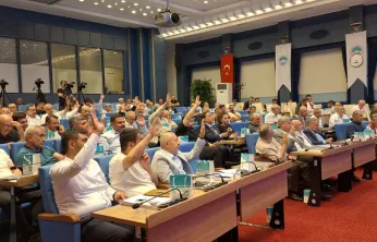 Büyükşehir Belediyesi'nden Sivas'a kamyonet hibesi