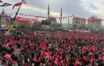 CHP'li Özel 'Bu şehirde 35 yıldır seçimleri kazanamadık, Kayseri'ye kızmadık, eksiği, kusuru kendimizde gördük'