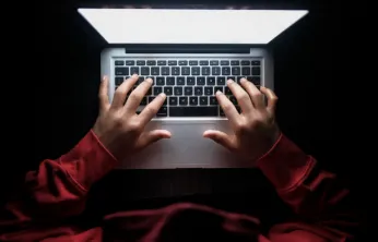 Cinsel içerikli paylaşım yapan 102 sosyal medya hesabına erişim engeli