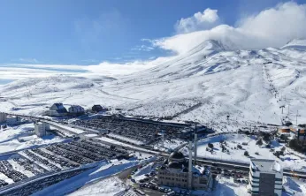Erciyes'te Kar Bereketi: Kar 2 metreyi aştı