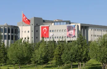 Erciyes Üniversitesi, 2025 CWTS Leiden Dünya Sıralamasında Yükseliyor