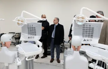 Erciyes Üniversitesi Diş Hekimliği Fakültesi Yeni Ek Binasını Açtı