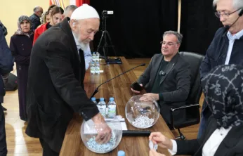 Hacılar'da merakla beklenen konut kura çekimi yapıldı