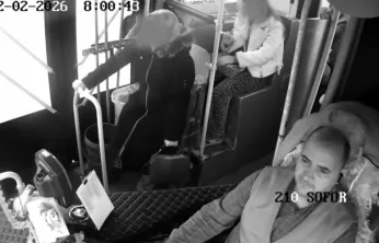 Halk Otobüsü Şoföründen Örnek Davranış: Fenalaşan yolcuyu hastaneye yetiştirdi