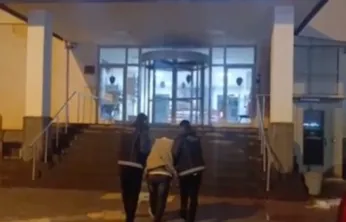 Hırsızlık suçundan 22 yıl hapis cezası ile aranan firari yakalandı