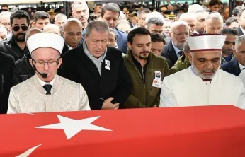 Hulusi Akar'dan Şehide Vefa: 'Ruhları Şad Olsun'