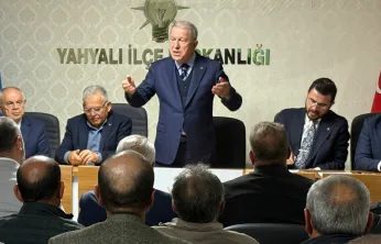 Hulusi Akar'dan Teşkilatlara Moral Mesajı: 'Çatlasalar da Patlasalar da Başaracağız'