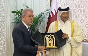 Hulusi Akar'ın Katar Ziyareti: Stratejik Ortaklık ve İş Birliği Vurgusu