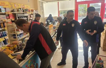 İncesu'da market denetimi: Son kullanma tarihi geçmiş çok sayıda ürün ele geçirildi