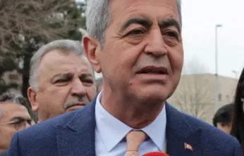 İYİ Partili Yücel, Melikgazi Halk Eğitim Merkezi'ne, 'Kayseri'de bir sanayi kurdunuz da biz mi farkında değiliz?'