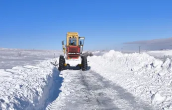 Kar temizleme çalışmaları aralıksız sürüyor
