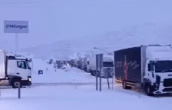 Kayseri/Sivas karayolu tüm araç trafiğine kapalı