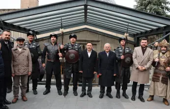 Kayseri Valisi Çiçek: 'Melik Muhammed Gazi'nin mirası, özgürlük ve direnişin sembolüdür'