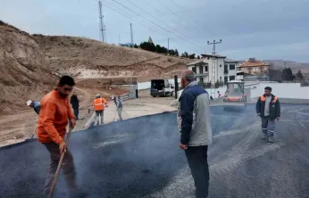 Kırsalda Altyapı Atılımı: Küpeli'ye 5.300 Ton Asfalt ile Yeni Yollar