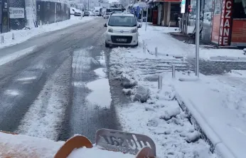 Kocasinan'da kar temizleme faaliyetleri devam ediyor