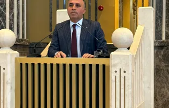 Mahmut Bıyıklı Taksim Camii'nde 'Camideki Şair Mehmet Âkif'i anlattı!