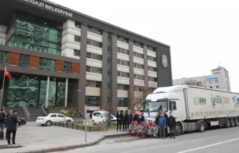 Melikgazi'den Gazze'ye 24 TIR yardım gönderildi