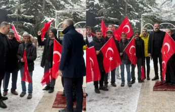 MHP Talas'tan Anlamlı Etkinlik: İlçenin her köşesi Albayrakla donatıldı