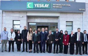 Milletvekili Akar ve Böhürler'den Yeşilay Rehabilitasyon Merkezi'ne ziyaret