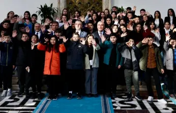 Milletvekili Çopuroğlu: 'Kayseri'den 76 öğrencimizi Gazi Meclisimizde misafir ettik'