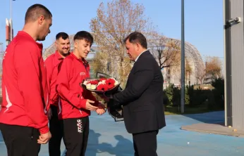 Milli sporcu Kahraman, masa tenisinde dünya ikincisi oldu