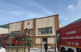 Mobilya fabrikasında yangın çıktı