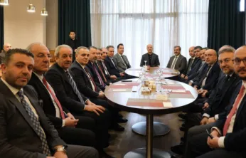 Rektör Altun ve Karamustafa, Anadolu Üniversiteler Birliği İstişare Toplantısı'na Katıldı