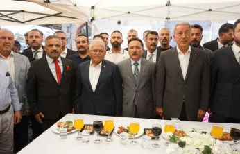 Saat Kulesi gurbetçilere verildi