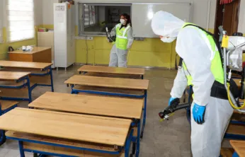 Talas'taki Okullarda Ara Tatil Temizliği