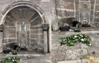 Tarihi cami çeşmesi ayyaş mekanı haline geldi: Mahalleli Çözüm Bekliyor