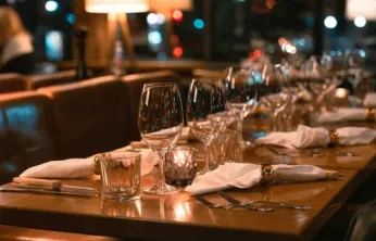 Ticaret Bakanlığı: 'Servis ücretini, menüye zam yaparak tahsil etmek isteyenlere müsaade edilmeyecek'