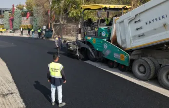 Ulaşıma 1 Milyar TL'yi Aşan Sıcak Asfalt Yatırımı