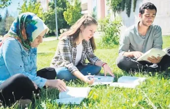 Üniversiteli gençlere haftada 3 gün çalışma, 19 bin lira kazanç