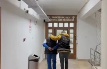 Uyuşturucu madde bulundurmak ve kullanmak suçundan aranan firari yakalandı